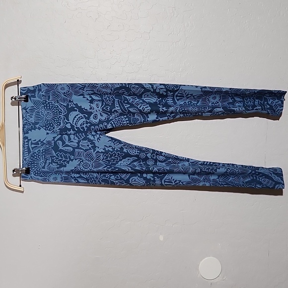 LULAROE LLR OS Garden Floral Butterfly Bug Buttery Soft Legging One Size - Picture 4 of 6